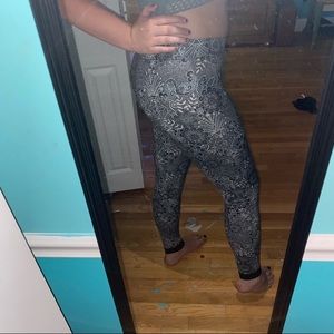 Patterned leggings